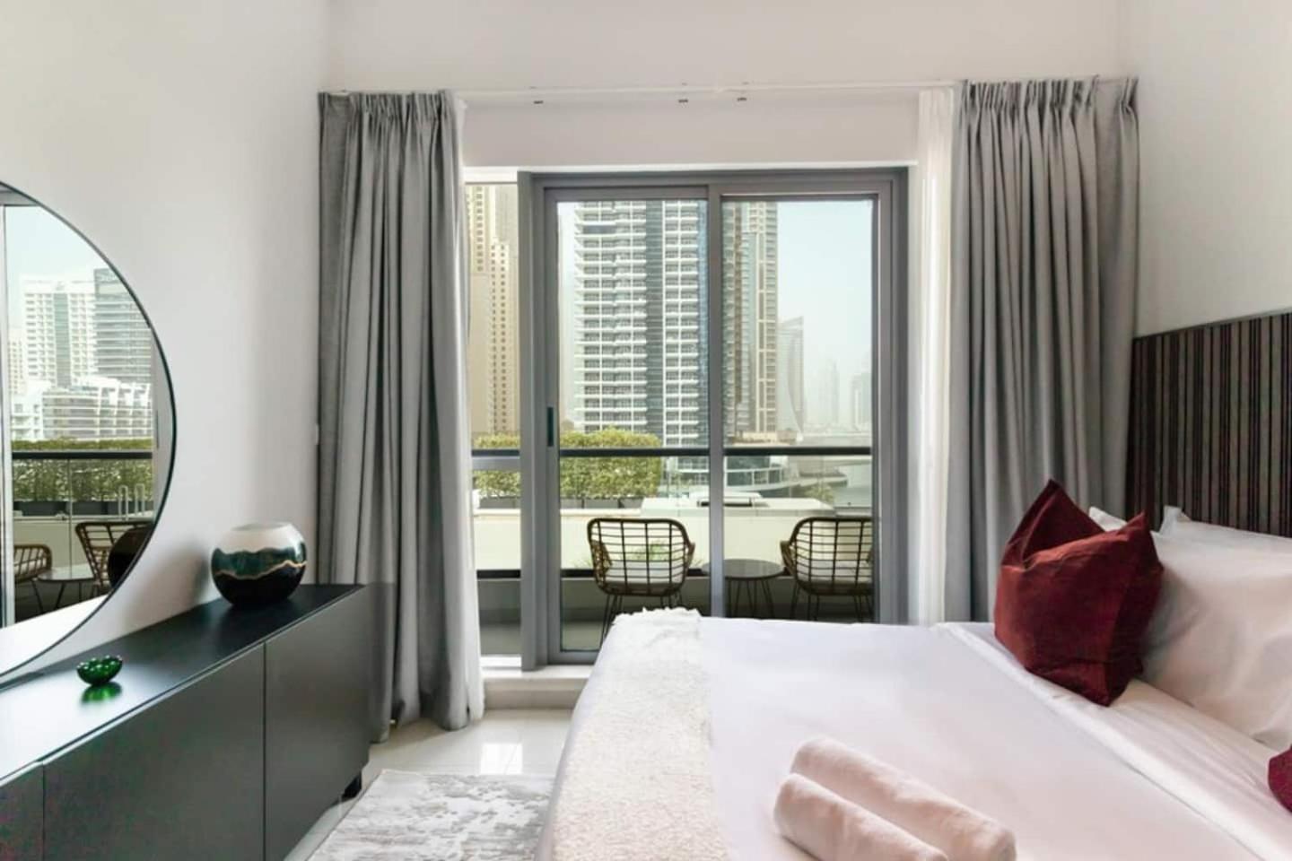 Luxurious 1 Bedroom Apartment In The Dubai Marina! Zewnętrze zdjęcie